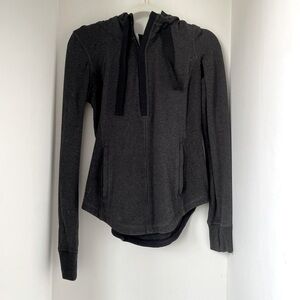 Lululemon pullover with Zip Front Size 4